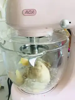 Make Red tea soufflé step 1
