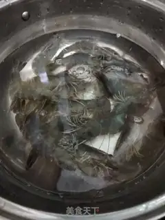 Make Garlic shrimp step 0