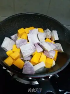 Make Pumpkin curry and coconut step 3