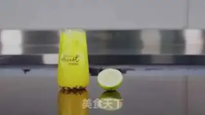 Make A glass of lemon step 10