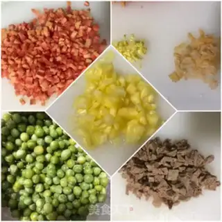 Make Pineapple rice step 1