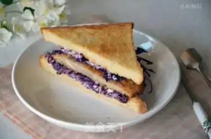 Make A blue chicken sandwich step 7