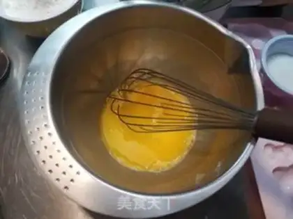 Make A PINK KT DOUGHNUT step 3