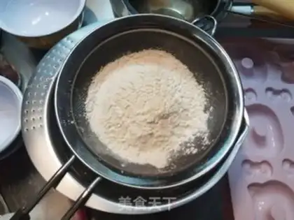 Make A PINK KT DOUGHNUT step 7
