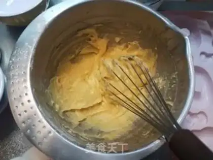 Make A PINK KT DOUGHNUT step 8