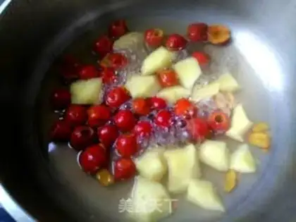 Make The apple soup step 4