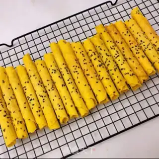 Make Handmade egg rolls step 11