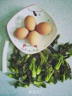 Make The sprouts, the fried eggs step 0