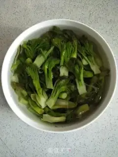 Make The sprouts, the fried eggs step 3