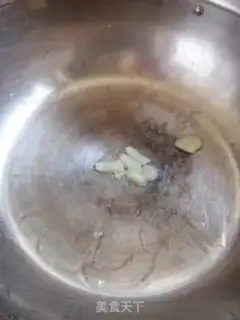 Make Fried eggs step 1
