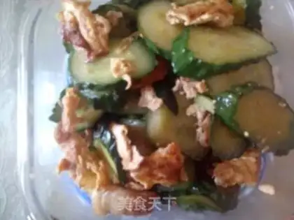 Make cucumber fried eggs step 7