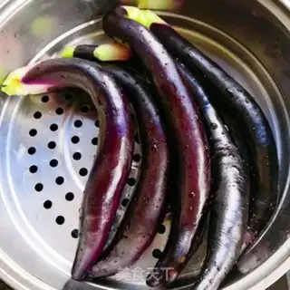 Make The cold hand tore the eggplant step 0