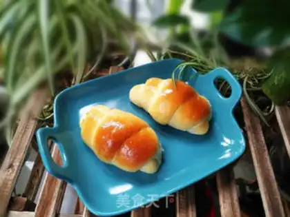Make Pineapple rolls step 12