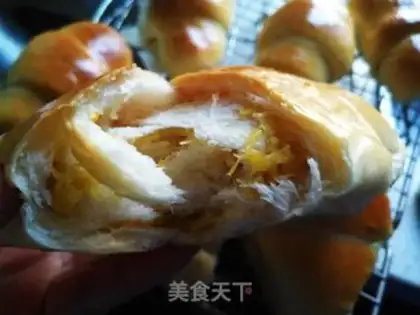 Make Pineapple rolls step 14