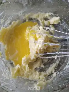 Make Coconut ball step 1