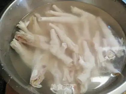Make The air pot roasts the claws step 0