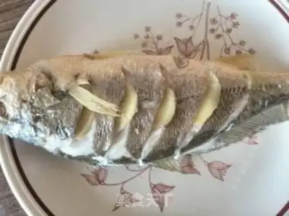 Make Steamed flowerfish step 2