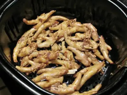 Make The air pot roasts the claws step 4
