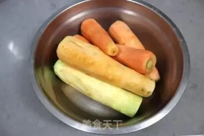 Make Pork carrot pie step 2