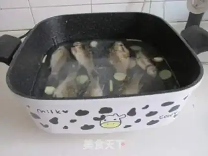 Make Burning fish soup step 1