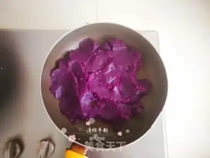 Make Potato buns step 2