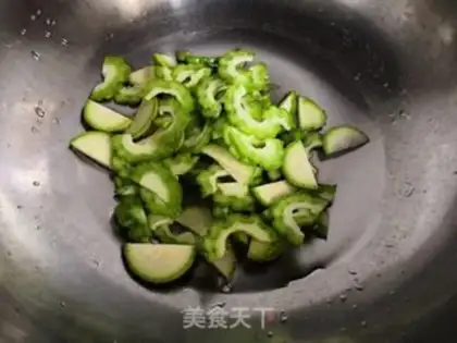 Make ♪ Clear the guacamole ♪ step 4