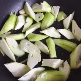 Make Smelt fried eggs step 6