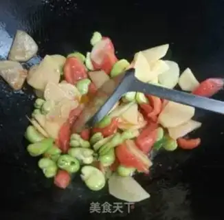 Make Tomato potato petal soup step 3