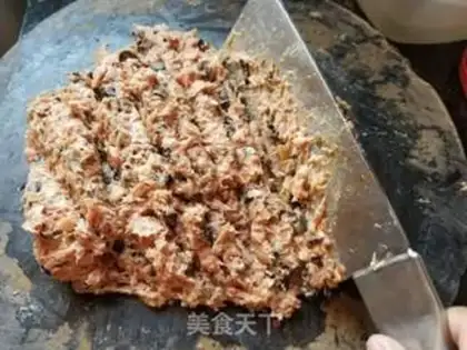 Make Meatloaf eggs step 5