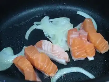 Make Salmon soup step 1