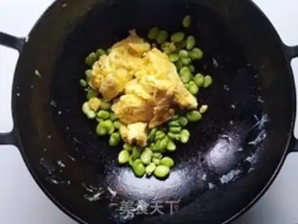 Make Bean petal fried eggs step 6