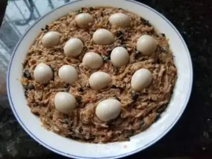 Make Meatloaf eggs step 8