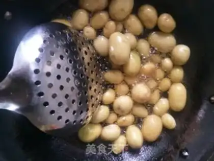 Make Frozen potatoes step 1