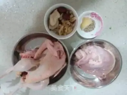 Make Piggy belly with chicken soup step 0