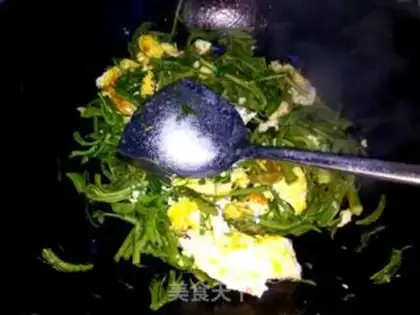 Make Fried eggs step 4