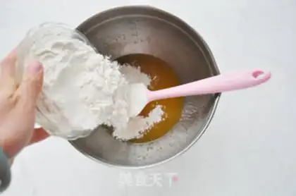 Make The soufflé makes the legs step 2