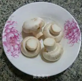 Make Fresh mushrooms. Dutch beans step 1