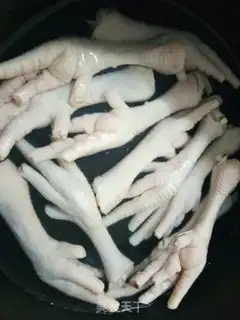 Make Chicken claws step 1