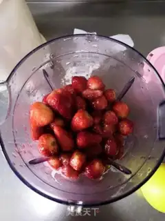 Make Strawberry sauce step 4