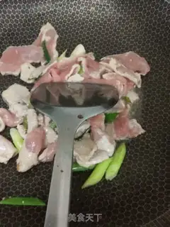 Make Garlic meat step 1