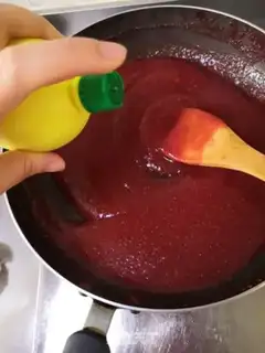 Make Strawberry sauce step 8