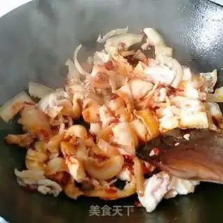 Make Garlic fried pork face step 5