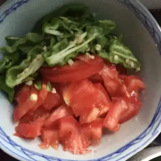 Make Tomato fried tarts step 1