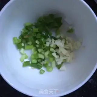 Make Tomato fried tarts step 2