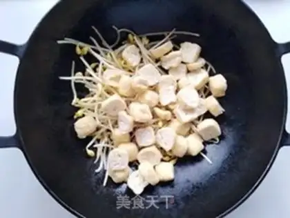 Make Bean sprouts, tofu step 4