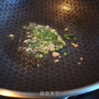 Make Tomato fried tarts step 3
