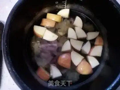Make Apple silver ear thin broth step 4