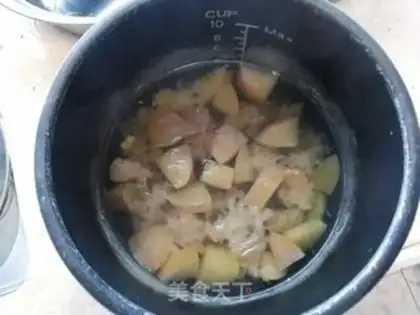 Make Apple silver ear thin broth step 5