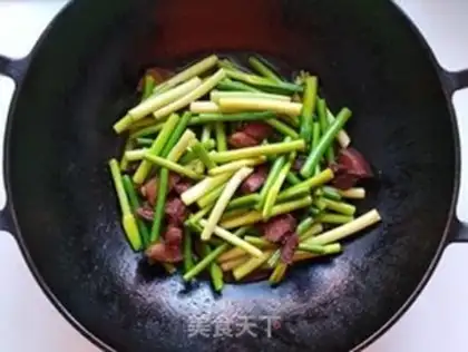 Make Garlic meat step 7