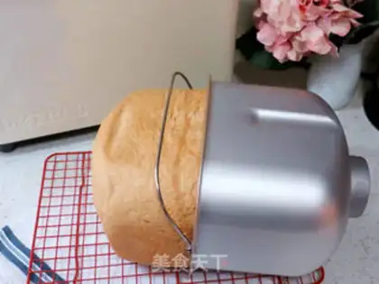 Make A tuna celery sandwich step 3